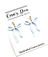 Load image into Gallery viewer, ATL Bows Geometric Set of 6 Earrings
