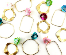 Load image into Gallery viewer, ATL Flower Frame Set of 6 Earrings
